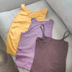 Various sleeveless tops (lot of 3)